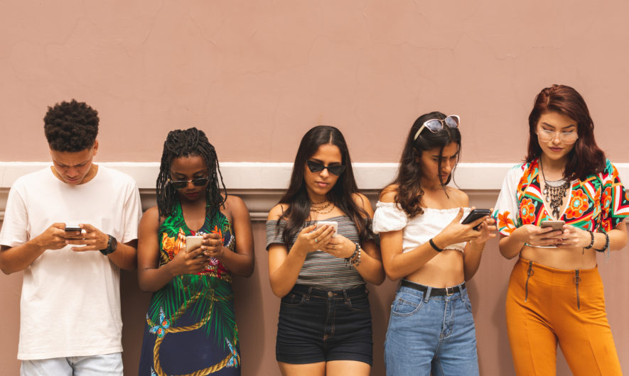 adolescents-et-des-reseaux-sociaux-7-cles-pour-les-protege