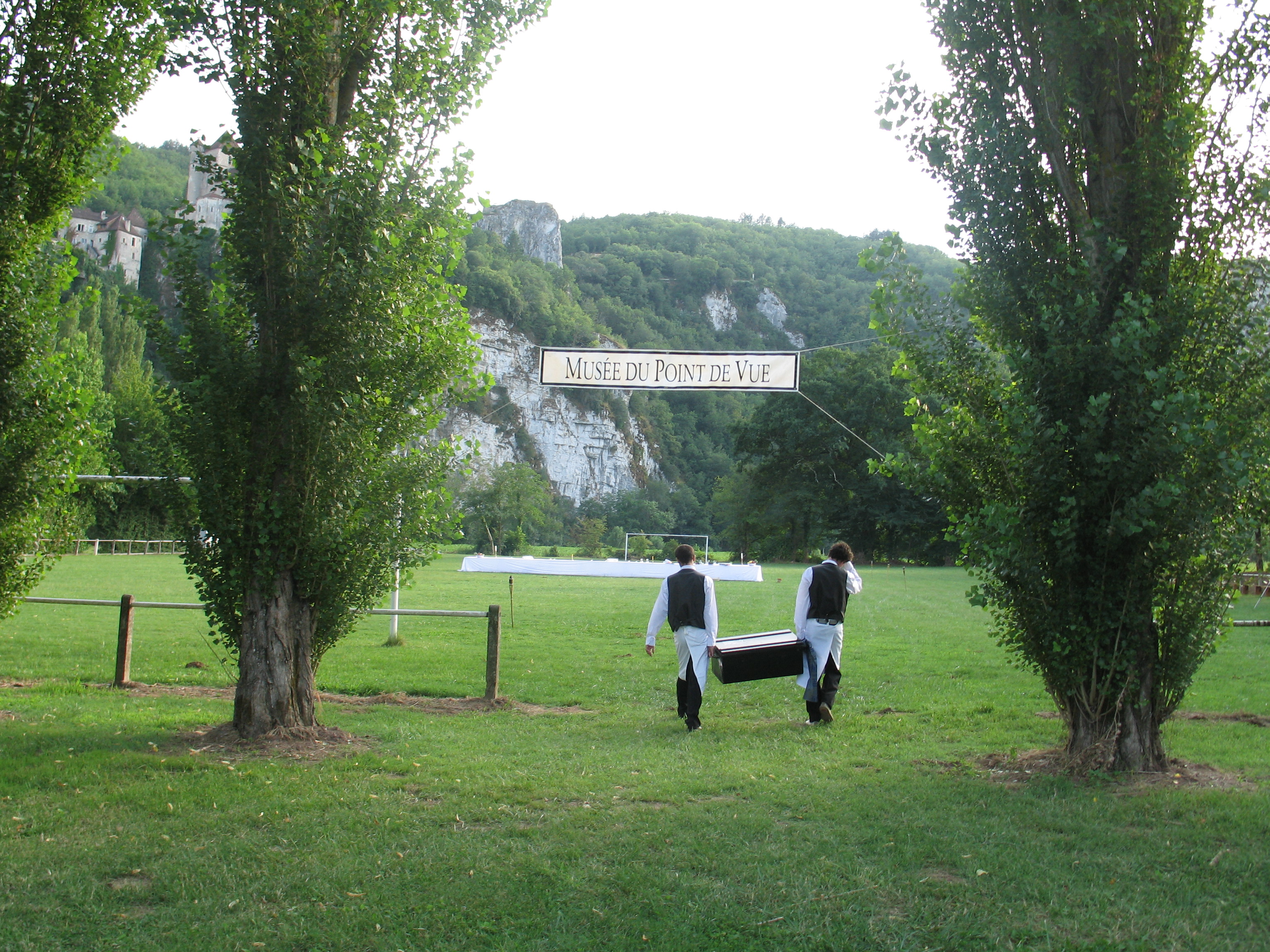 jean-daniel-berclaz-lartiste-qui-recree-du-lien