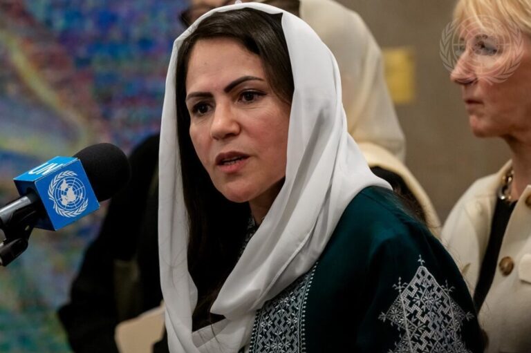 Fawzia Koofi : le courage d’une femme qui défie l’obscurité en afghanistan