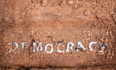 Démocratie en décrochage