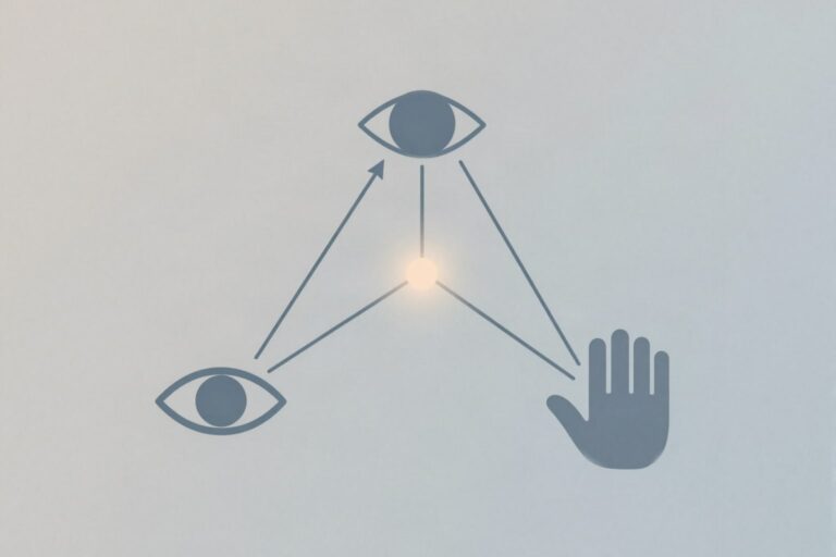 Trois éléments distincts qui convergent vers un même point, image du PIM